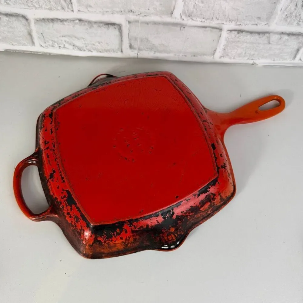Le Creuset Signature Enameled Cast Iron Square Skillet Grill Orange